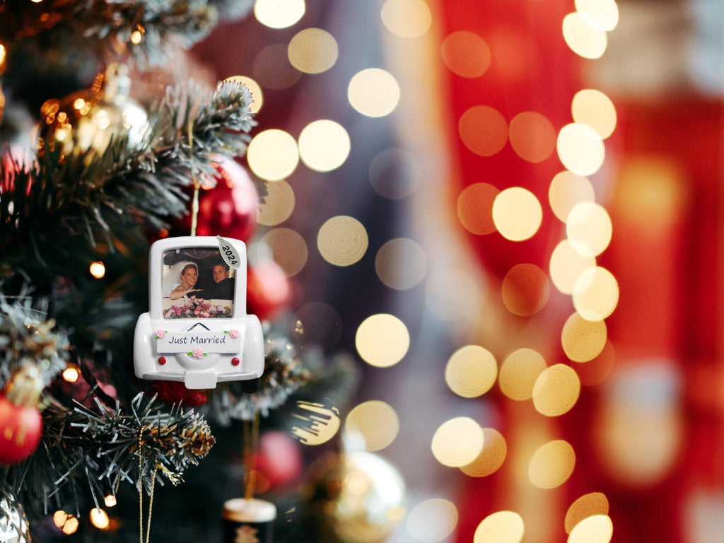 Our First Christmas Ornament 2025 Wedding Car Picture Frame Ornament with Bride and Groom - Easy to Personalize - Comes in an Organza Gift Bag